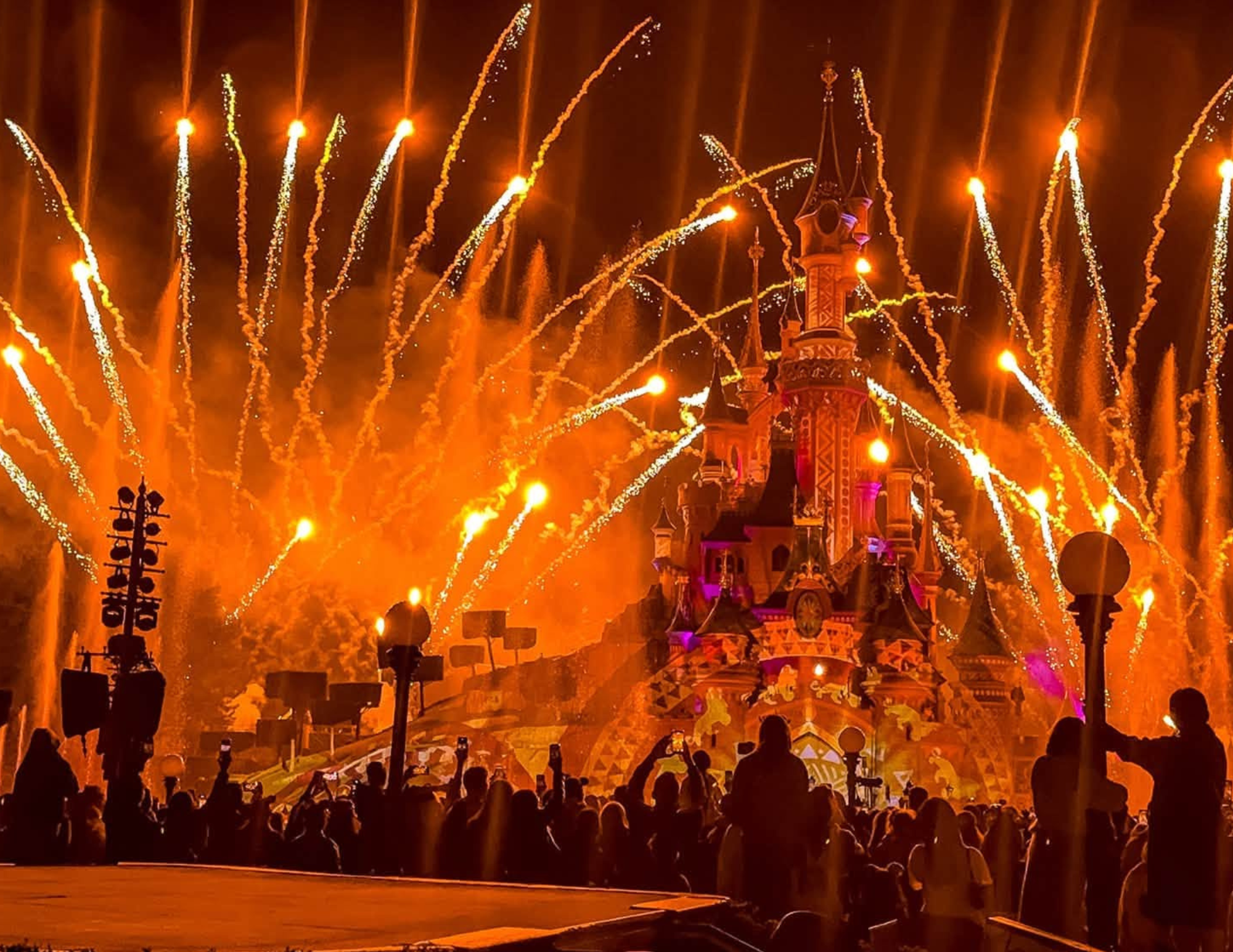 Disneyland Paris Guide (24).png
